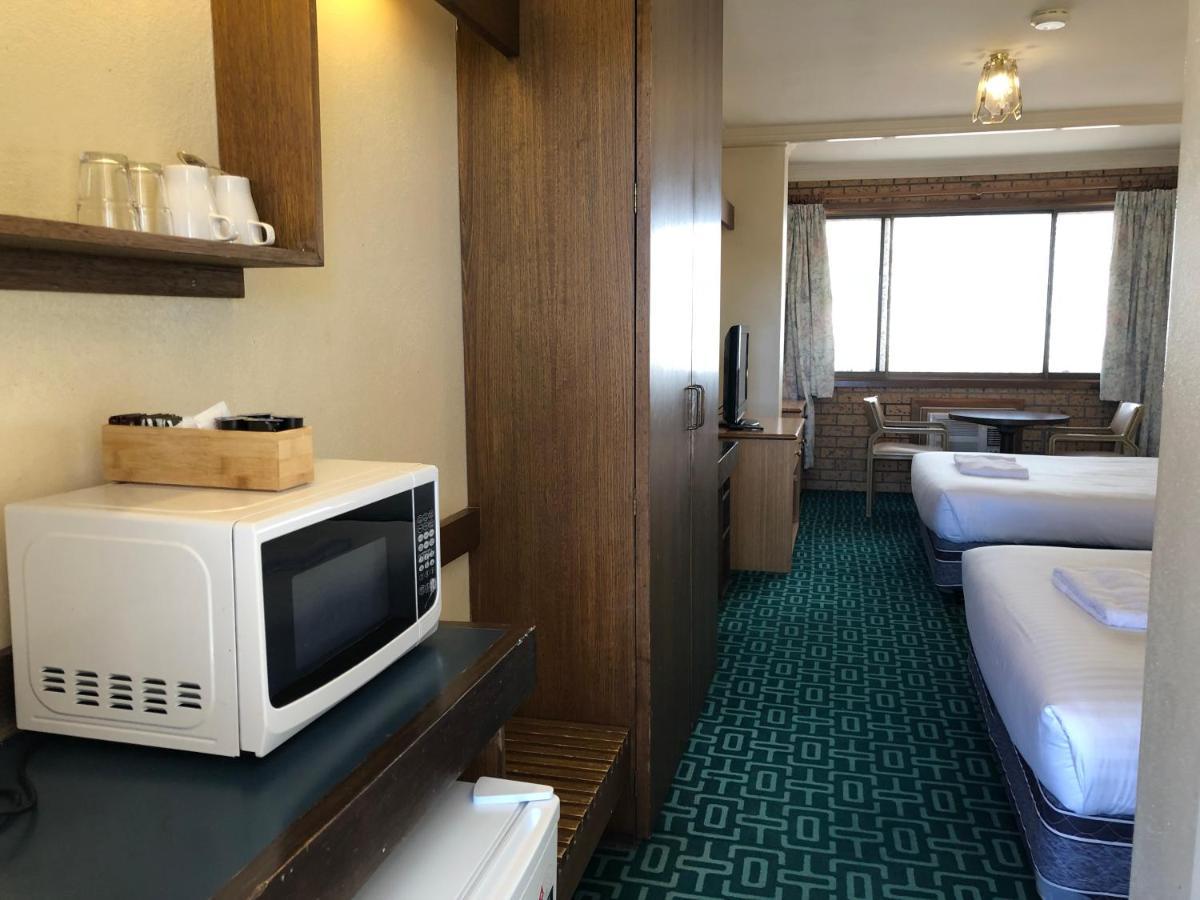 Canberra Lyneham Motor Inn المظهر الخارجي الصورة